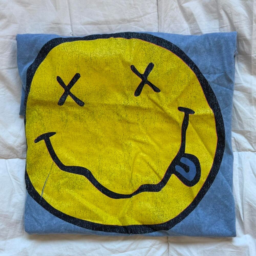 Nirvana smiley graphic band tee L casual cotton alt grunge short sleeve emo‎